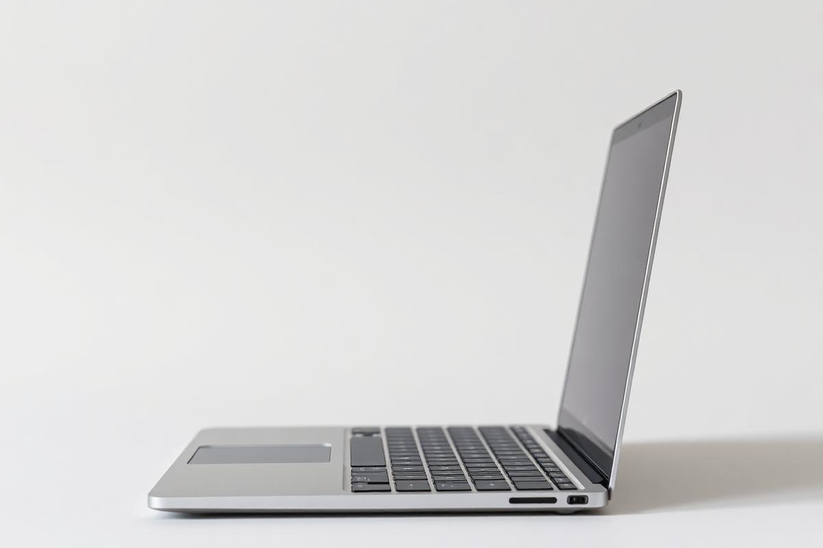 Ultra Slim 14 Core i7 16GB